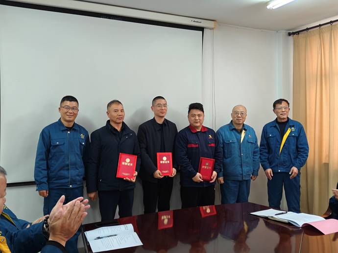 第一事業(yè)部冶化協(xié)力項目部獲銅冠冶化公司“強化意識，防控風(fēng)險”...